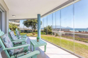 El Mufasa beachfront apartment with stunning views